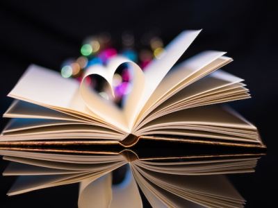 Breaking Down BookTok&nbsp;Tropes