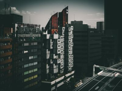 Fiction in Tandem: Why ‘1984’ and ‘Brave New World’ Should Always Be Read&nbsp;Together